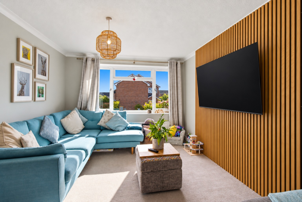 House in Worcester - View 4