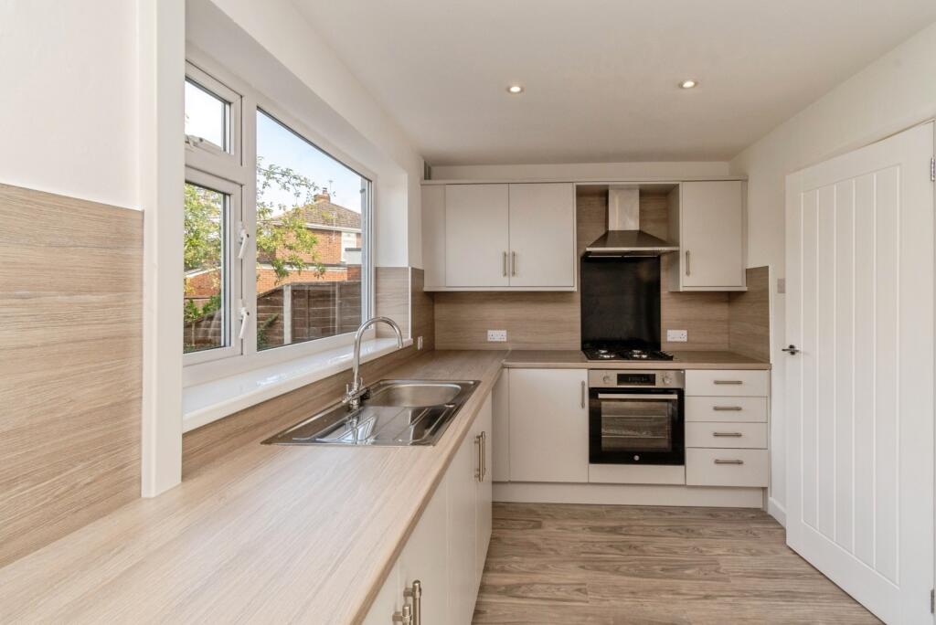 House in Wolverhampton, West Midlands - View 3