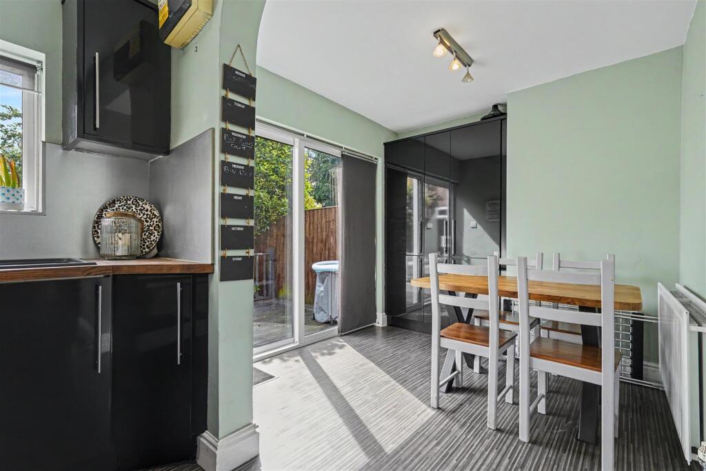 House in Nottingham, Toton - View 6
