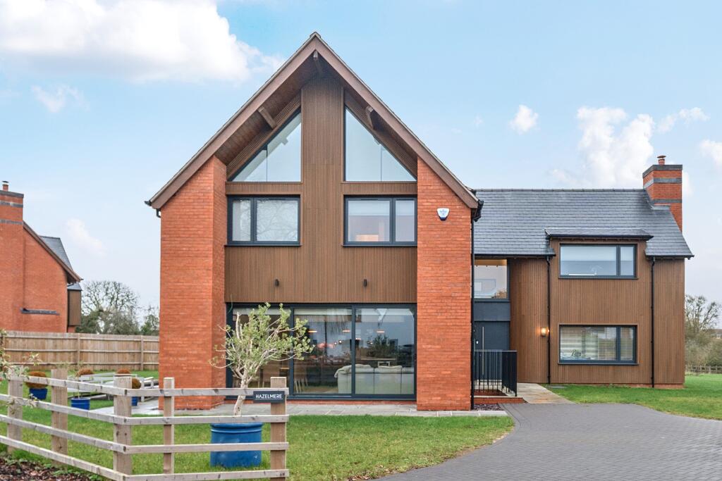 Main image of property: The Close, Clifford Chambers, CV37