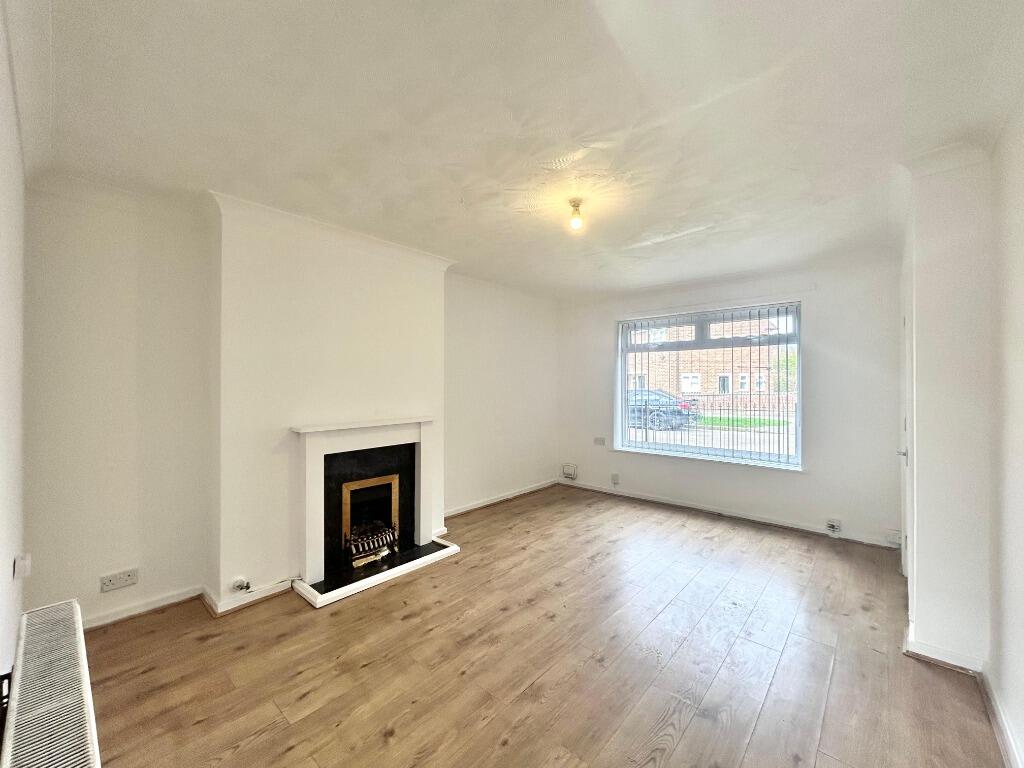 House in Hull - View 5