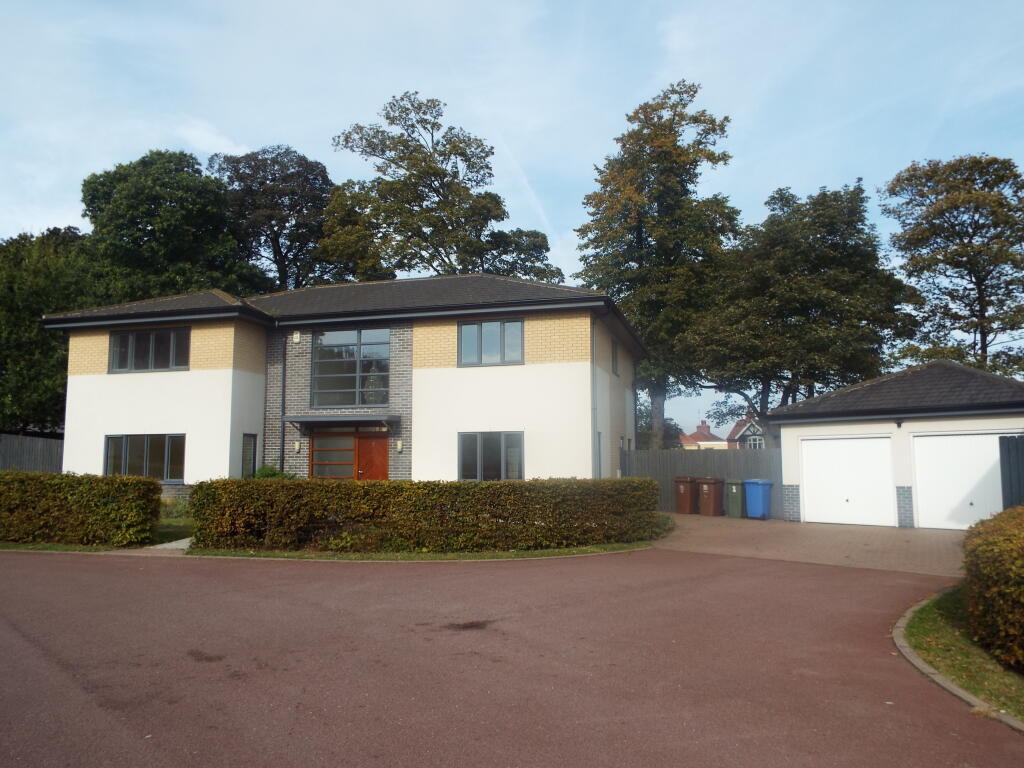 Main image of property: Black Scotch Close, Mansfield, NG18