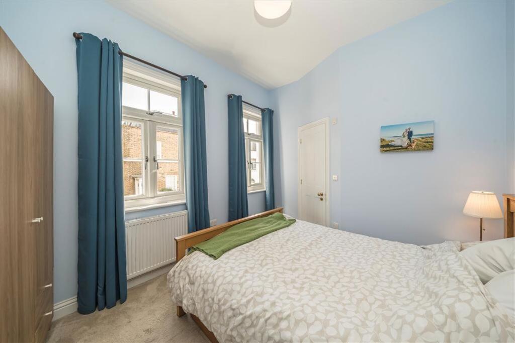 House in London - More