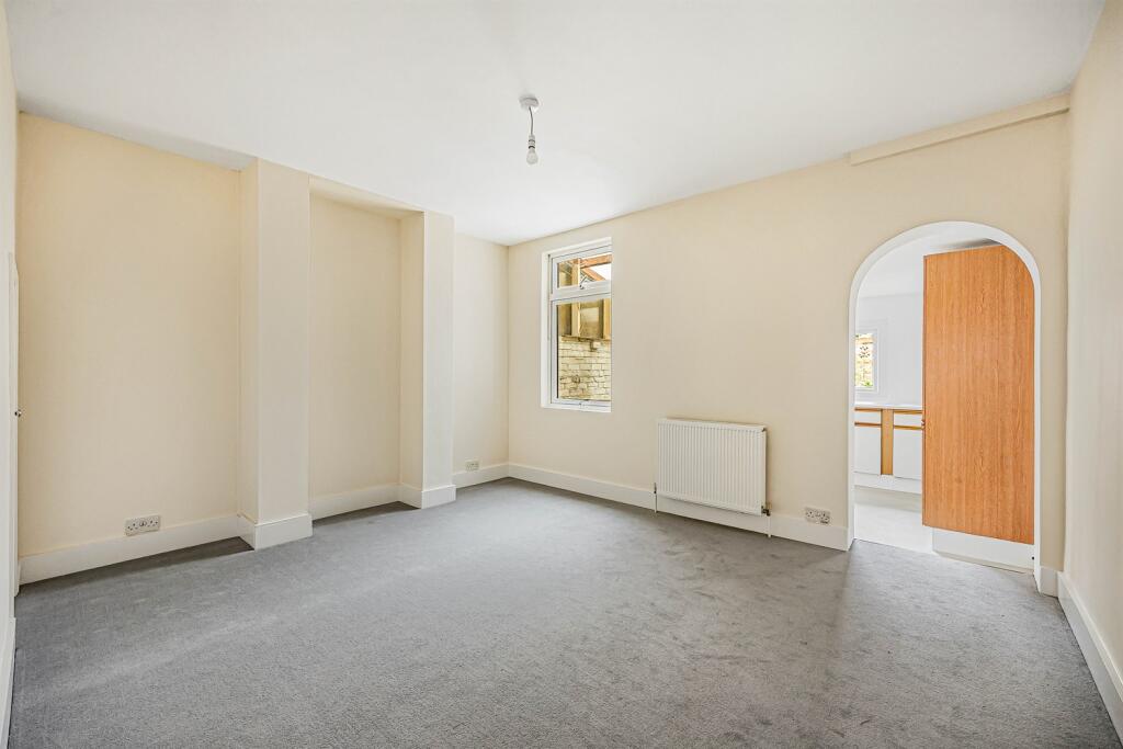 House in Reading - View 2