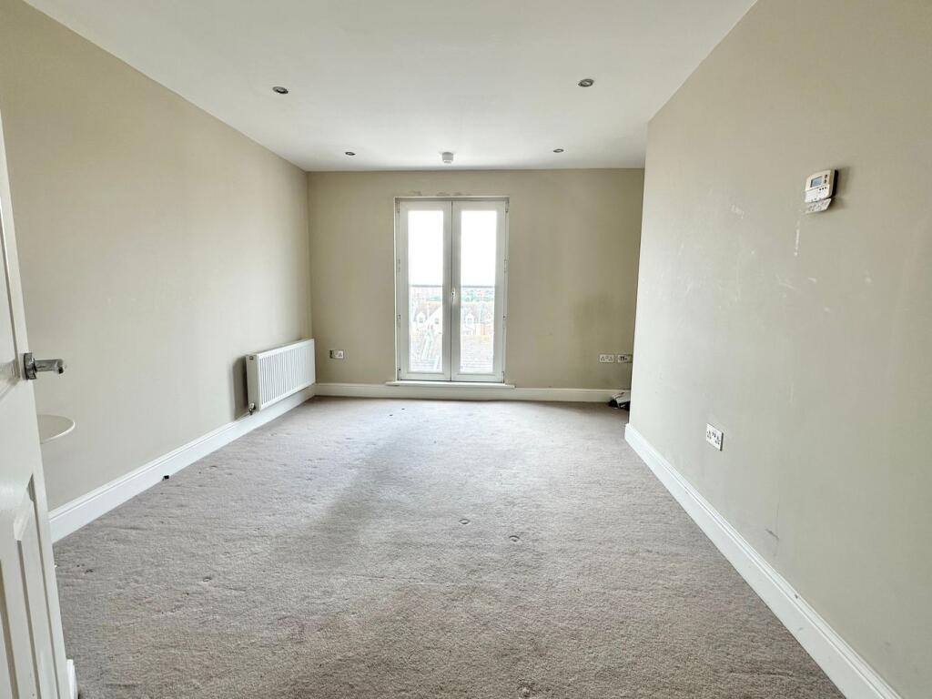 Apartment in Bexhill-on-Sea, Central - View 5