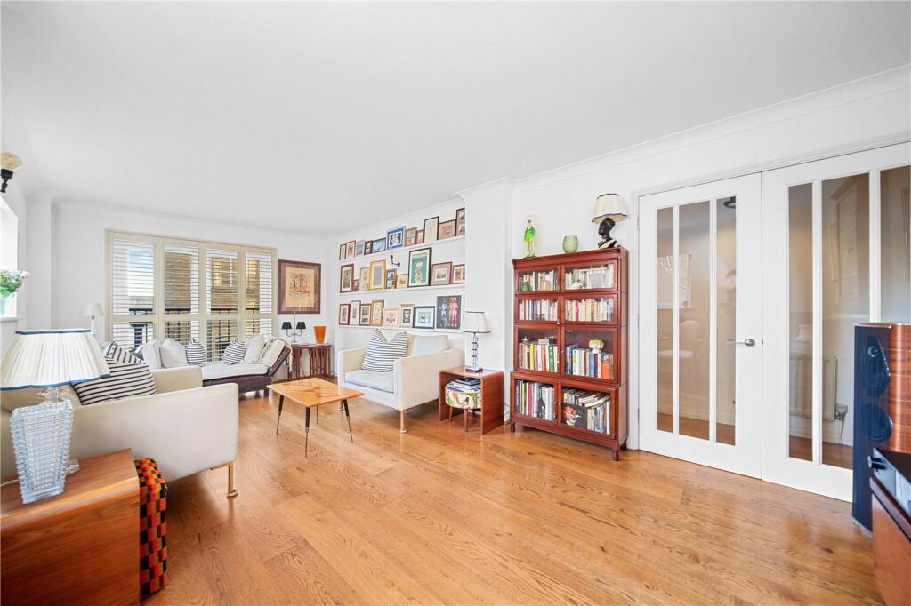 Main image of property: Lamb Court, E14