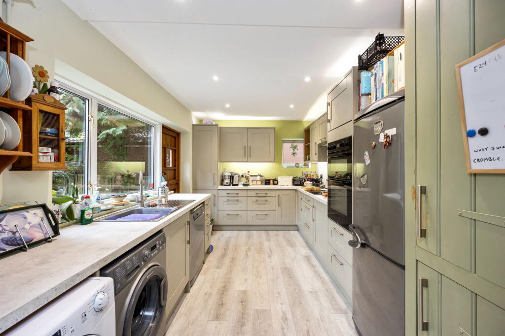 Brighton Road, Hassocks photo 3
