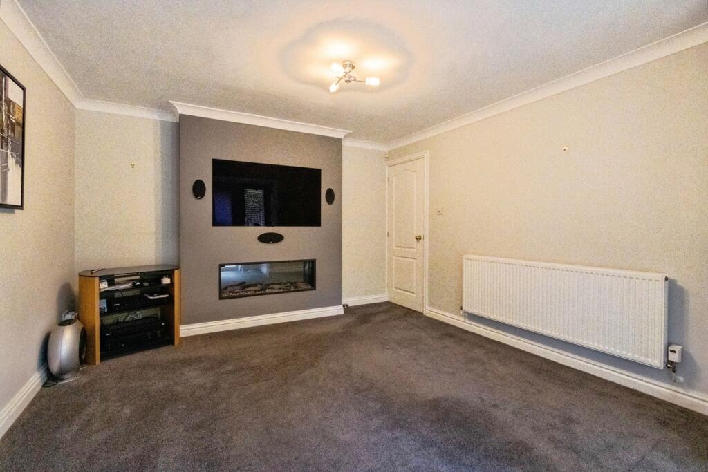 House in Wakefield - View 2