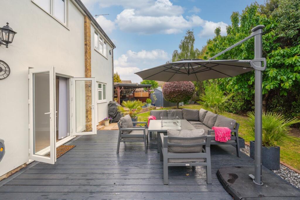 House in Spelthorne, Surrey - View 6