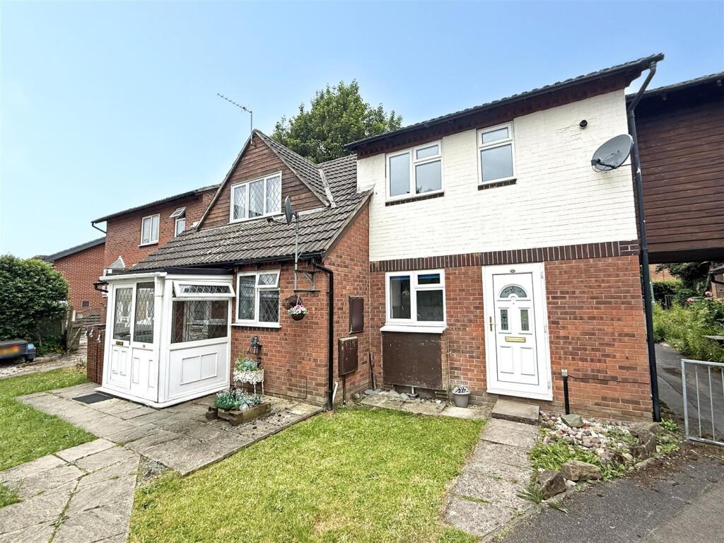 2-bed terraced on The Knolls, Bicton Heath, Shrewsbury, £167,500
