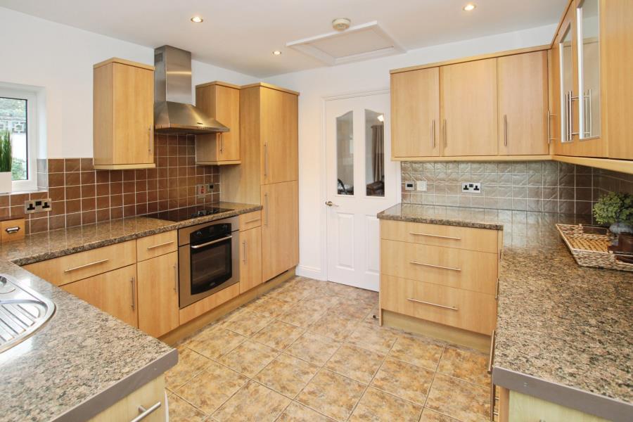 1 bedroom semi-detached bungalow for rent