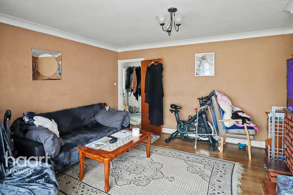 Northcroft, Slough photo 2