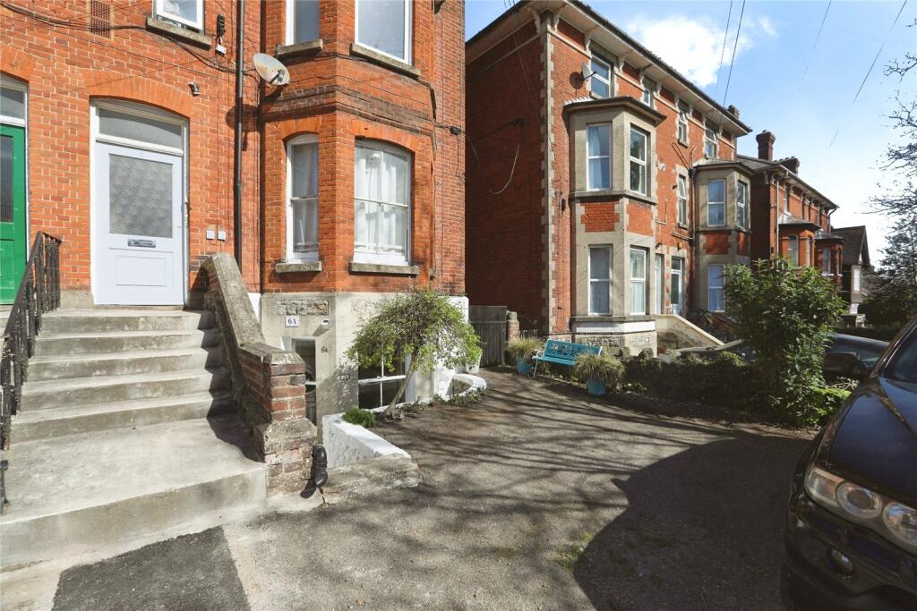 Apartment in Maidstone, Kent - View 3