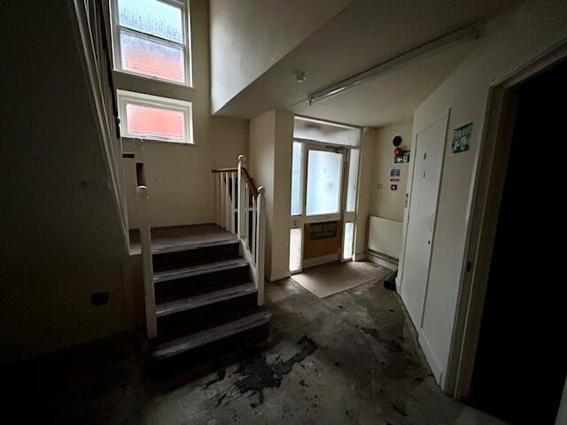 Main image of property: 17, Bartholomew Street, Newbury, West Berkshire, RG14 5LY