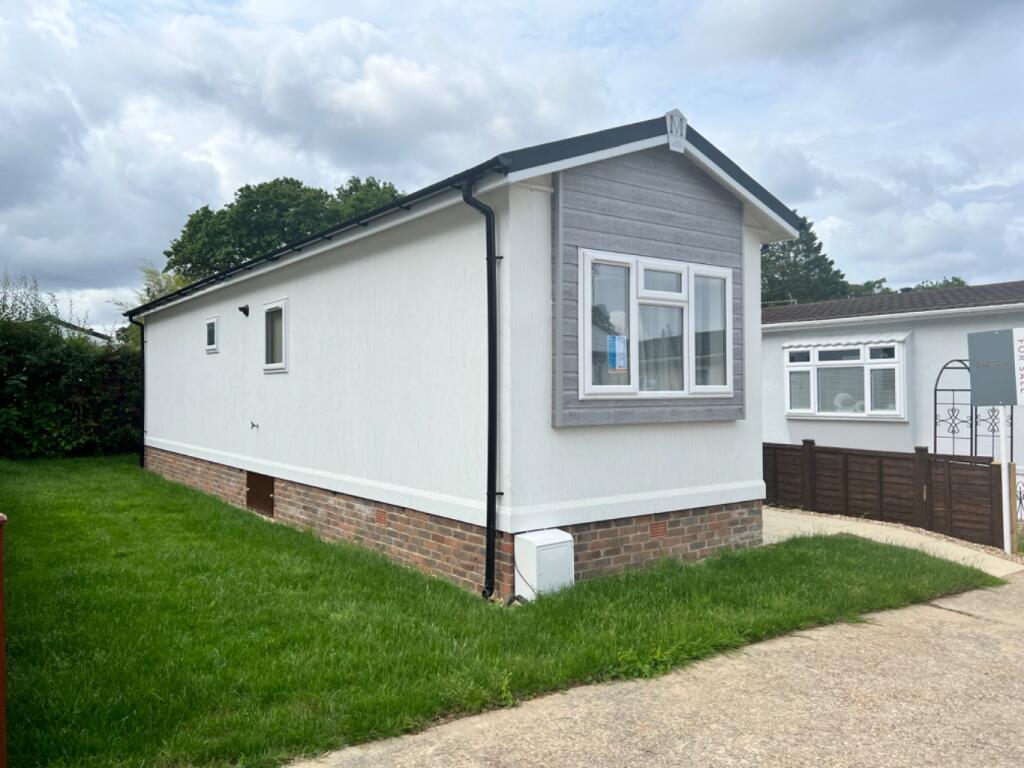 Church Farm Close, Dibden, Southampton, Hampshire, SO45 photo 2