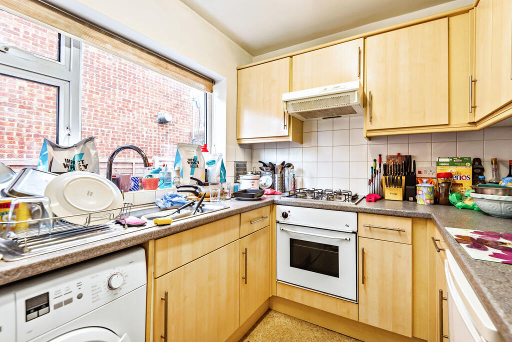 Apartment in Guildford - View 2