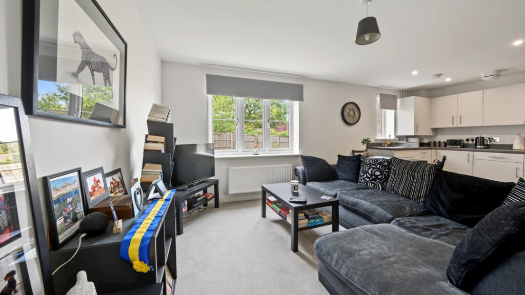 Main image of property: Redgrove Close, Bexhill on Sea, TN39 5FD