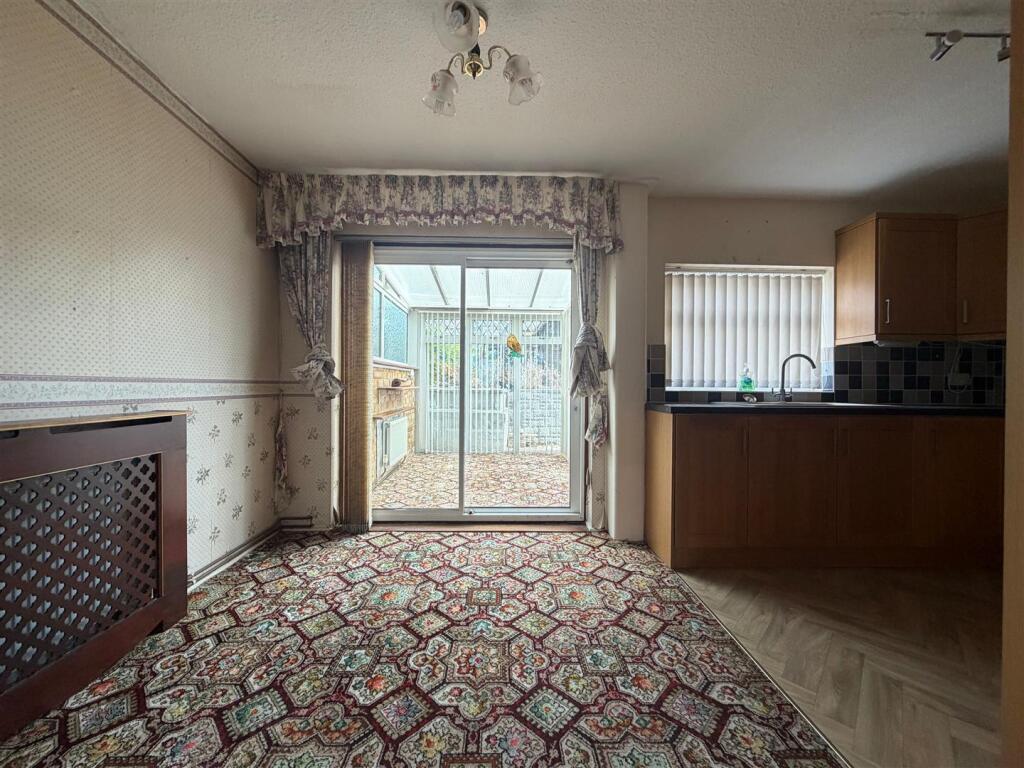 House in Stevenage, Chells - More