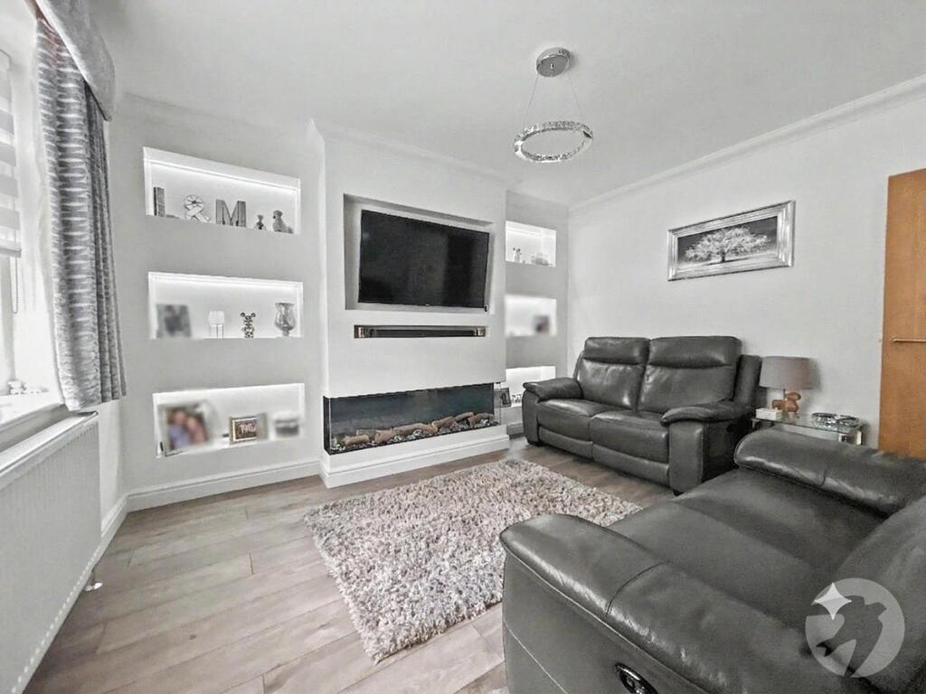 House in Sidcup, Blackfen - View 4