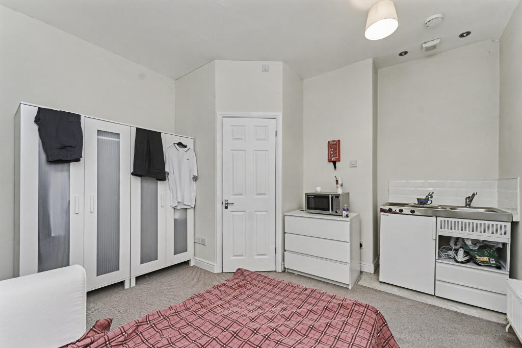 Additional image 11 of 259 Bearwood Road, Smethwick, West Midlands B66 4NA