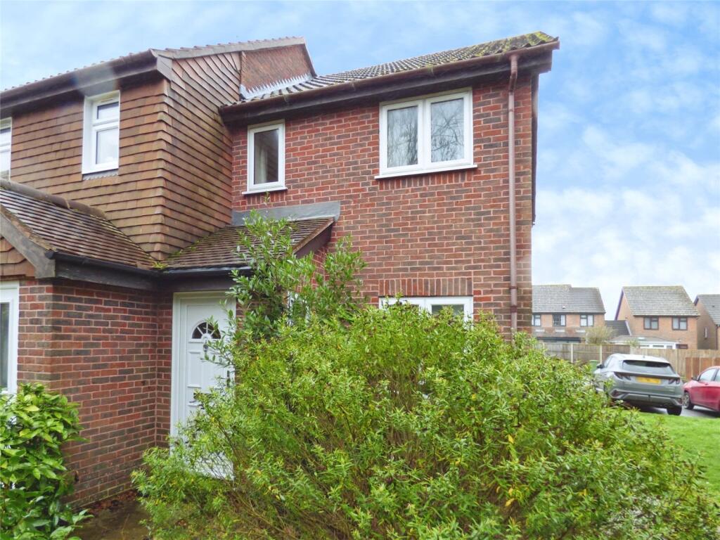 Main image of property: Leatherhead Gardens, Hedge End, Southampton