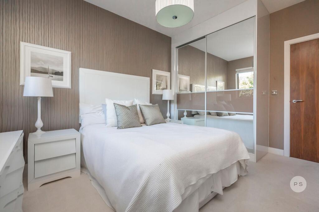 Additional image 14 of 'The Penthouse' Brooklyn House, Bingham Avenue, Lilliput, Poole, BH14