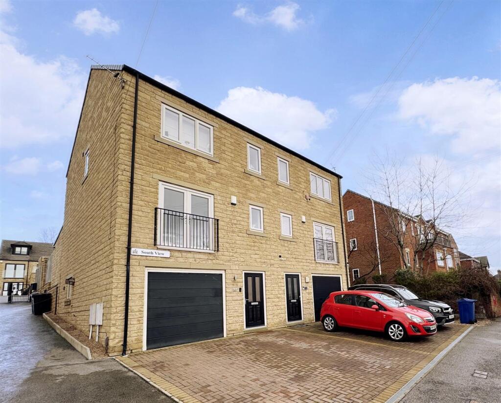 Main image of property: New Road, Staincross