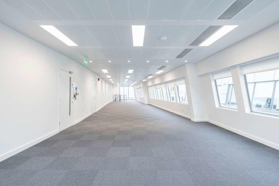 Main image of property: 17 Moorgate , London EC2R 6AR