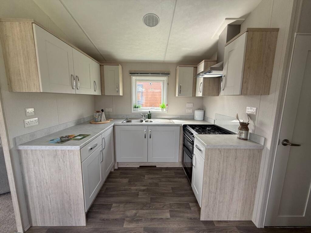 House in Exeter - View 2