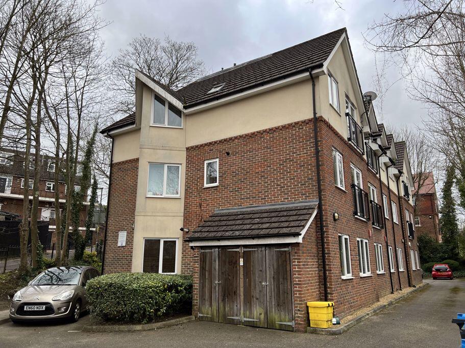 Main image of property: St Lukes Road, Whyteleafe, CR3 0ES
