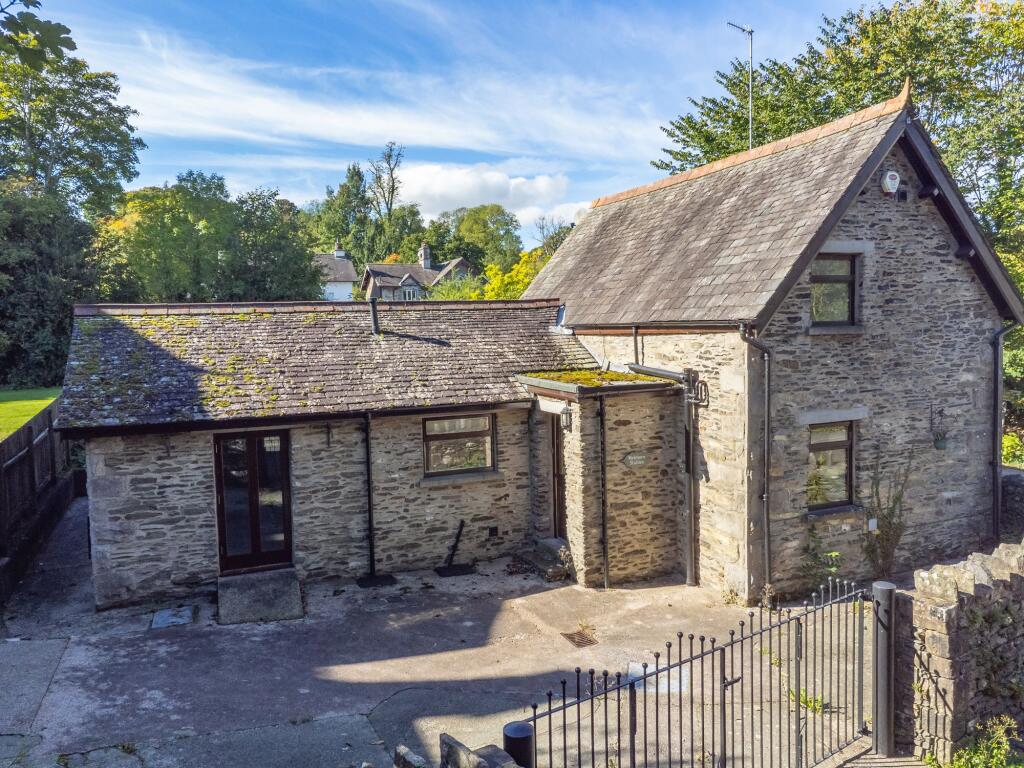 Main image of property: Melmore Stables, Burneside