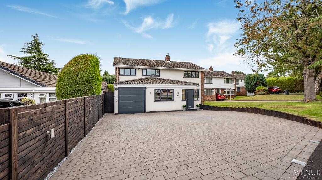 Main image of property: Leandor Drive, Streetly, Sutton Coldfield, West Midlands, B74 2EW
