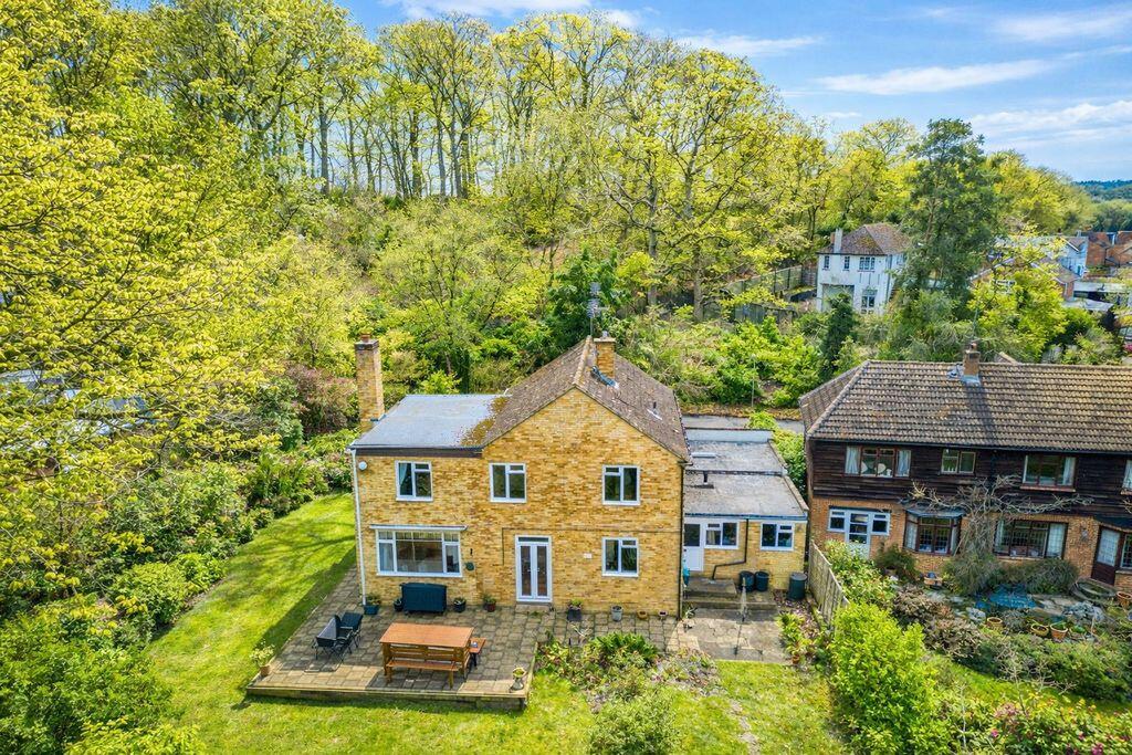 House in Runnymede, Knowle Hill - View 2