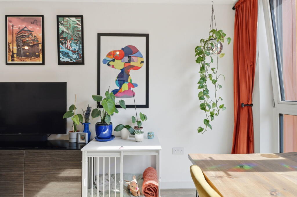 Apartment in London - View 5