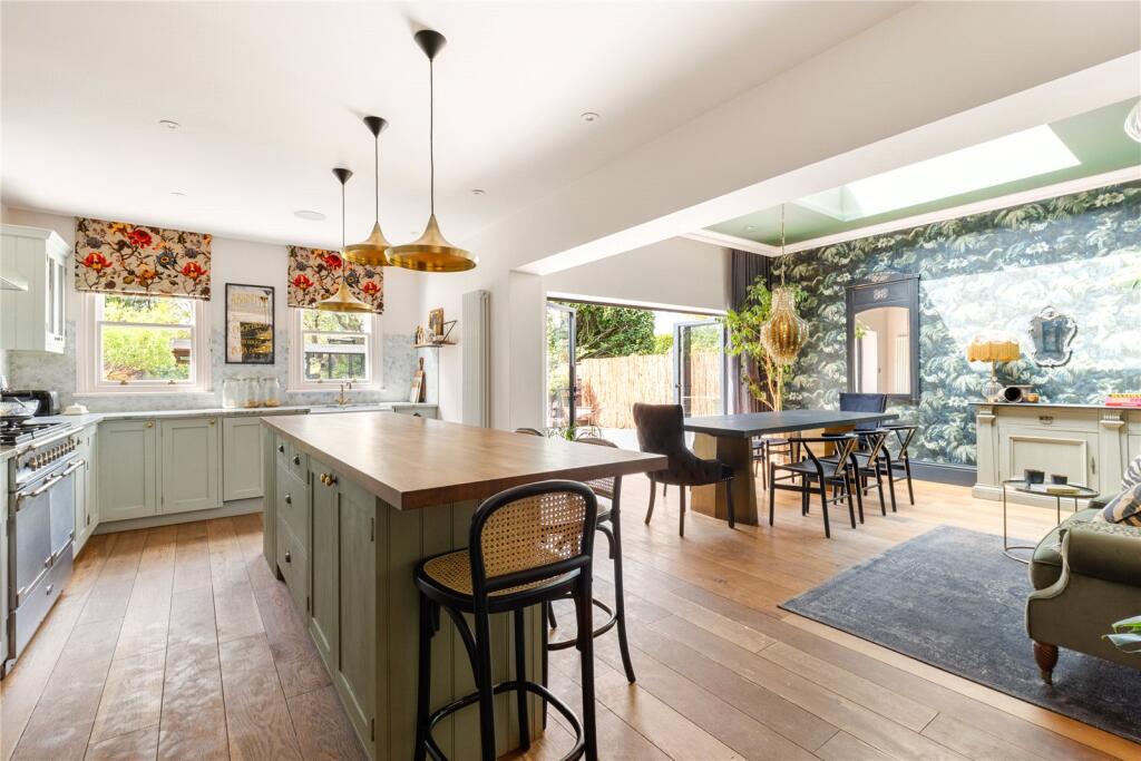 Princes Road, Weybridge, KT13 - View 2