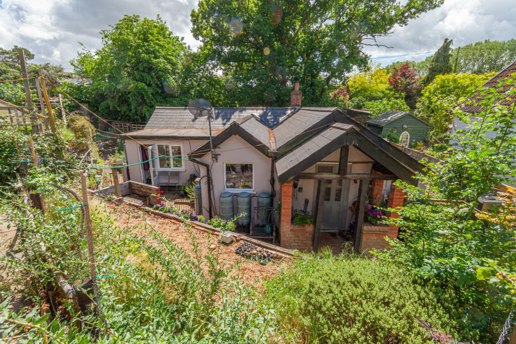 Main image of property: The Pit, Campsea Ashe, IP13 0QQ