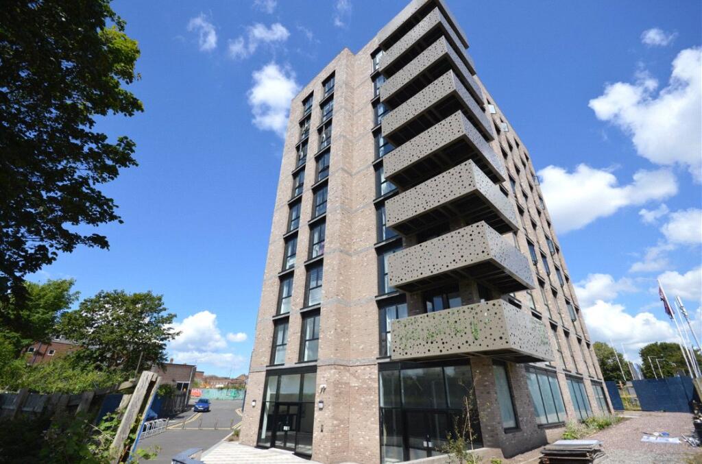 1-bed flat on Bevington Bush, Liverpool, Merseyside, L3, £180,000