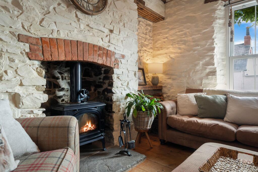 House in Swansea - More
