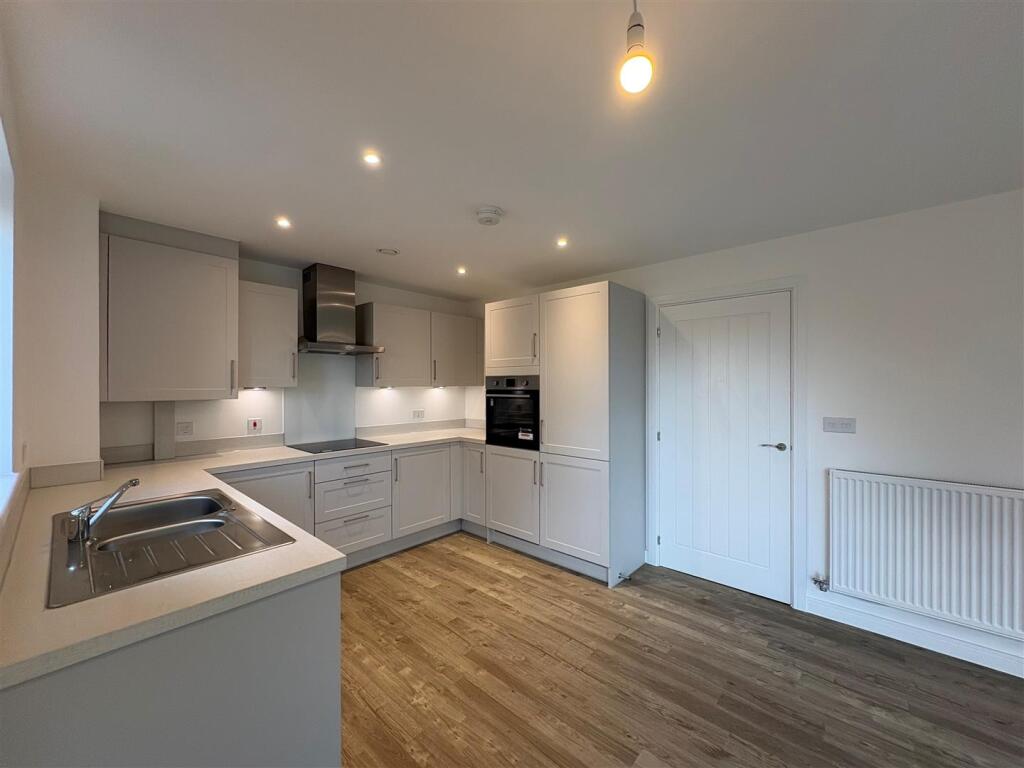 Apartment in Rochester - View 4