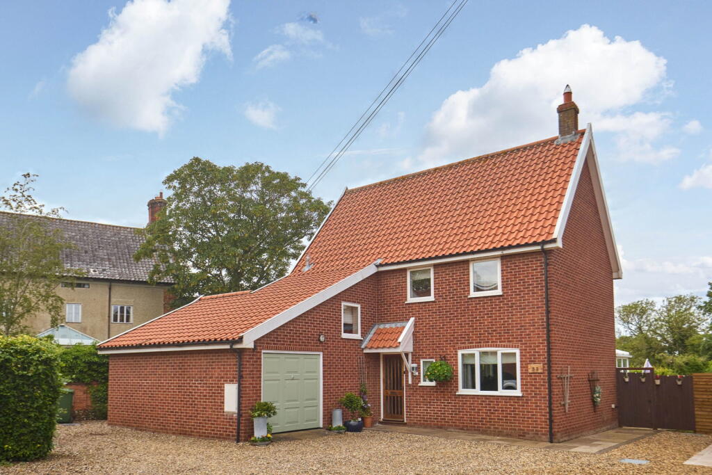 Crown Street, Banham NR16