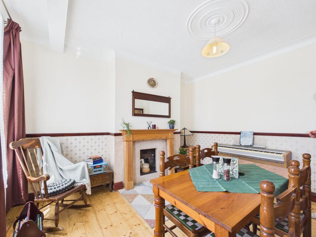2-bed terraced on Hanbury Road, London, N17, £550,000