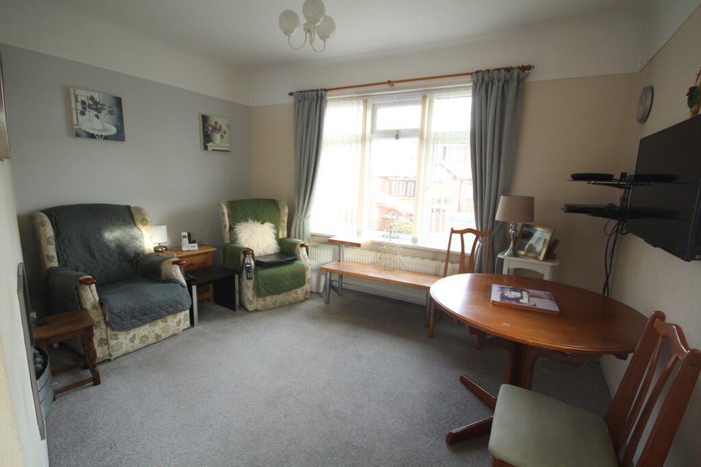 Grosvenor Road, Shotton, Deeside photo 3