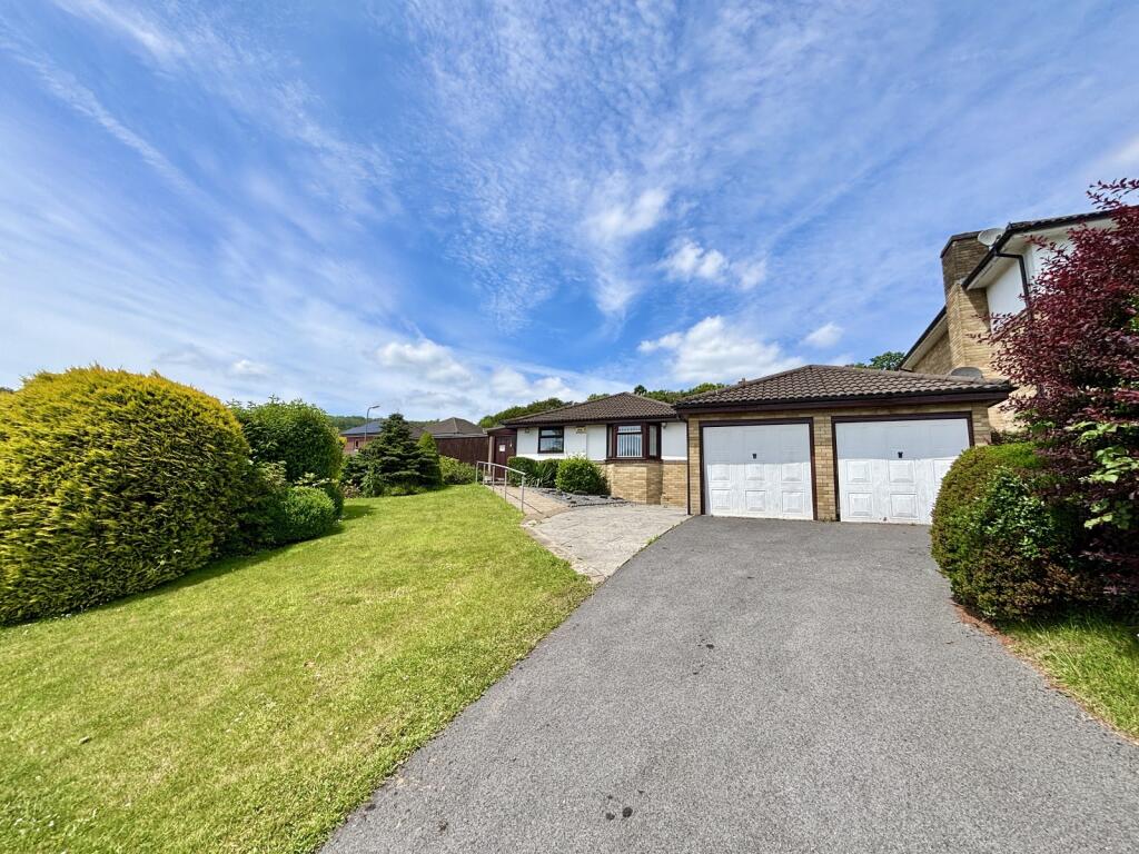 Bryn Derwen, Pontardawe, Swansea. photo 2