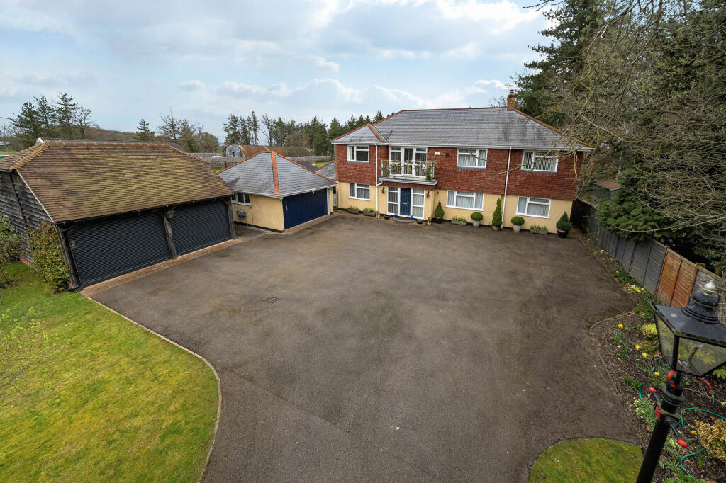 Main image of property: Rag Hill, Reading, RG7