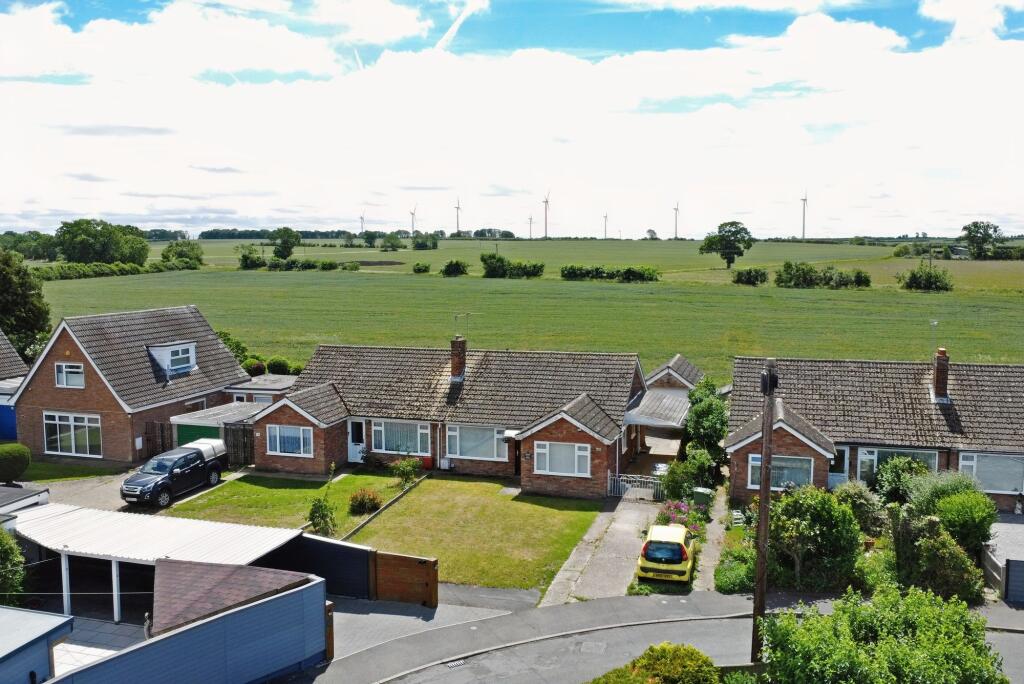 Blenheim Grove, Offord D'arcy, PE19 photo 2