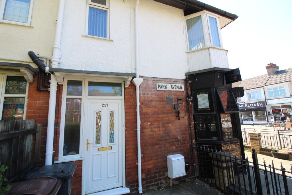 Main image of property: Park Avenue, Chanterlands Ave, Hull, East Riding Of Yorkshire, HU5