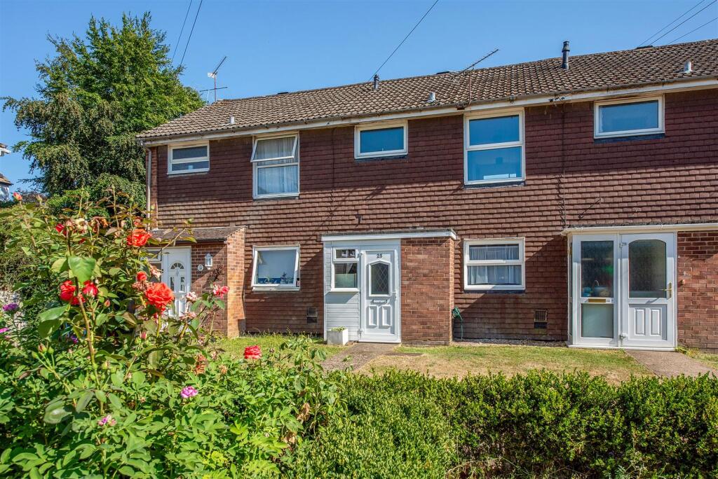 Main image of property: Arthur Close, Farnham