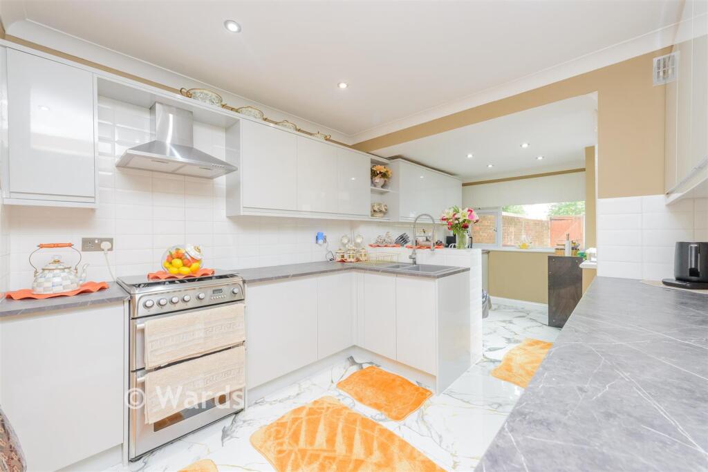 House in Chatham, Medway - View 5