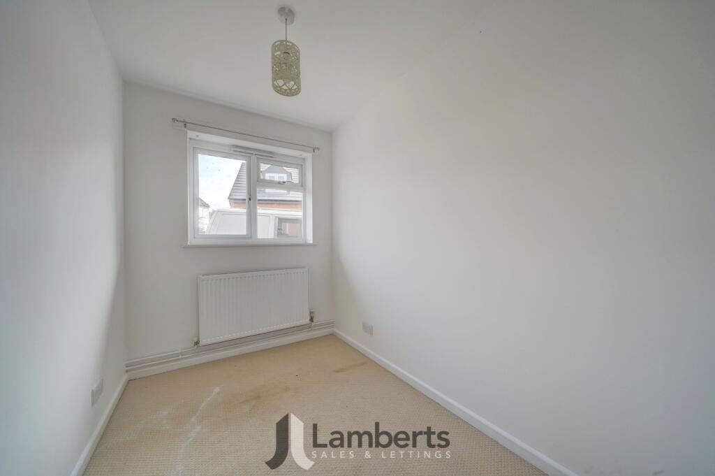 Apartment in Evesham, Hampton - View 5