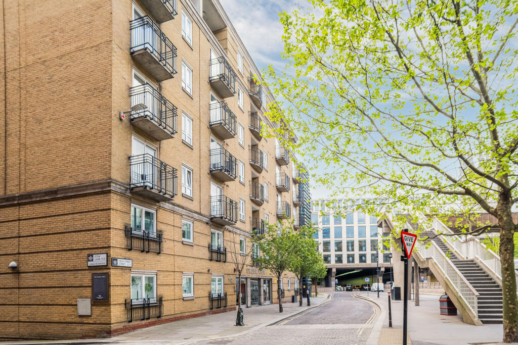 Main image of property: High Timber Street, London, EC4V